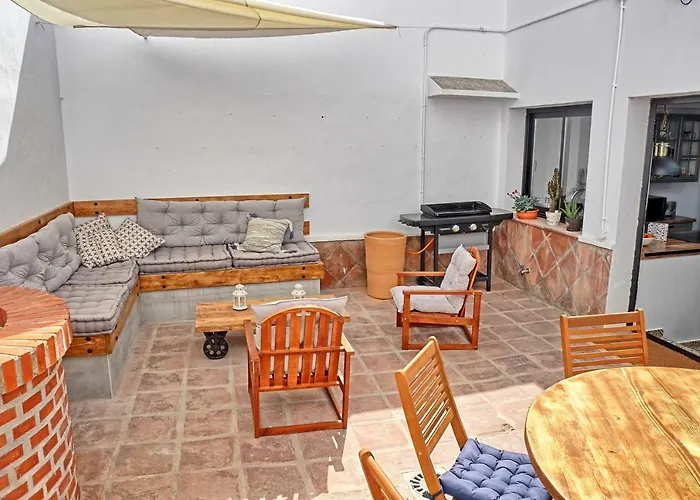 Modern House In Calle Carretas * نيرخا